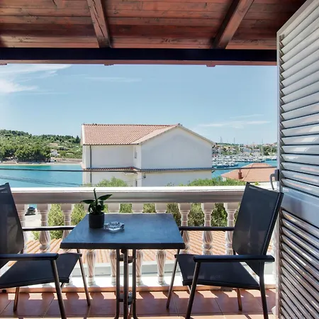 By The Sea Jezera, Murter - 23192 * Jezera